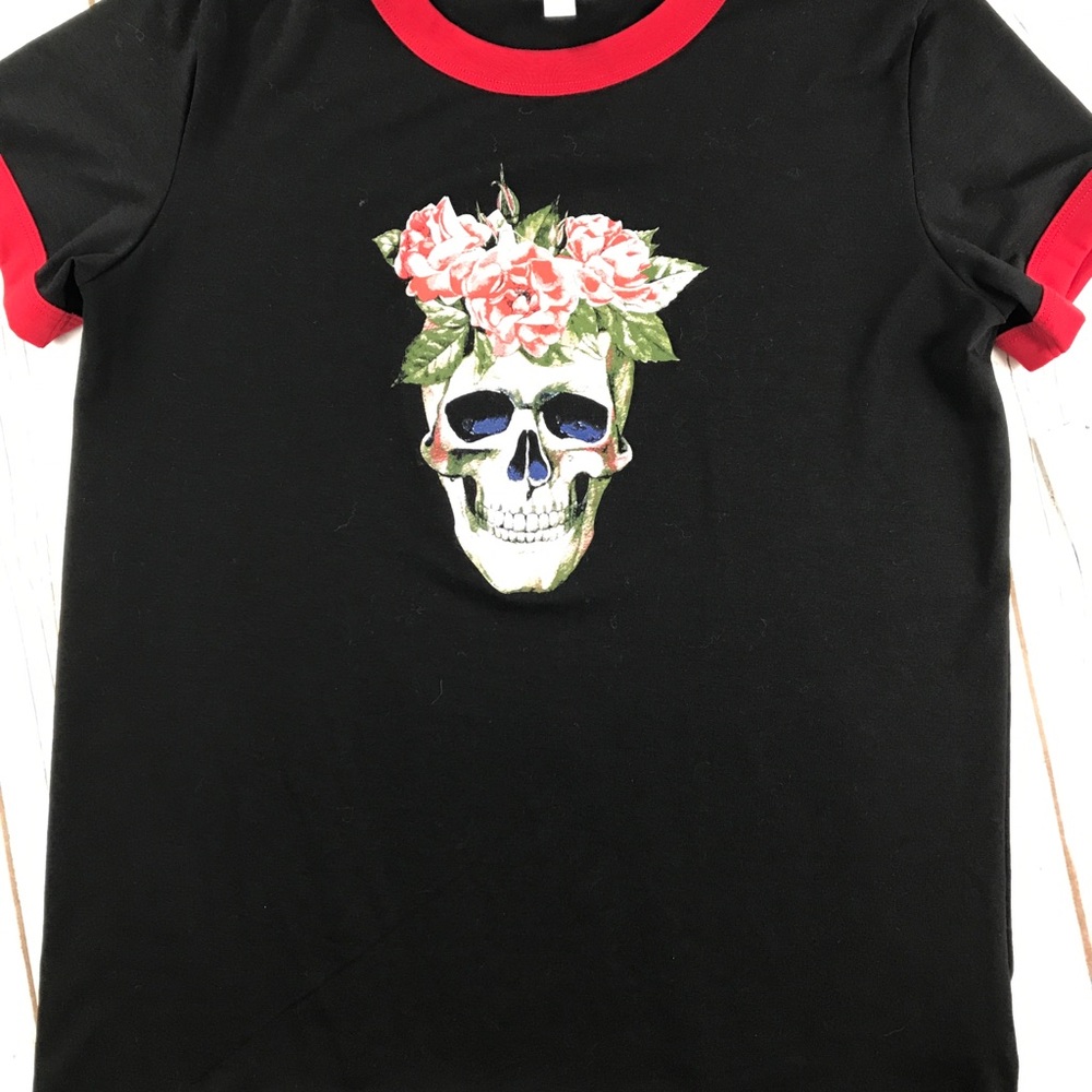 Lularoe “Liv” T Size Medium NWT